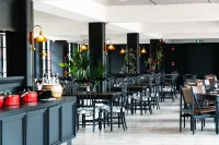 Tongya Hotel (Guiyang Jiaxiu Tower) - bar