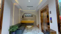Jiayuan Hotel (Jinchuan County Chengnan Garden) - parking