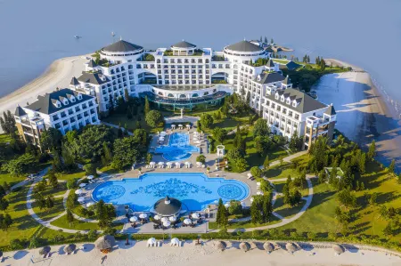 Vinpearl Resort & Spa Ha Long Отели в г. Халонг