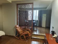 Linglong Business Hotel