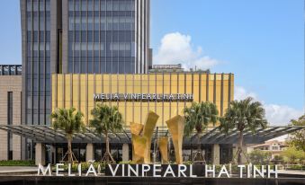 2. Melia Vi..