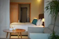 weiweilianhuoshujia·anshanshe (Ningbo Jiulong Lake Baoguo Temple Store) Hotels in Ningbo