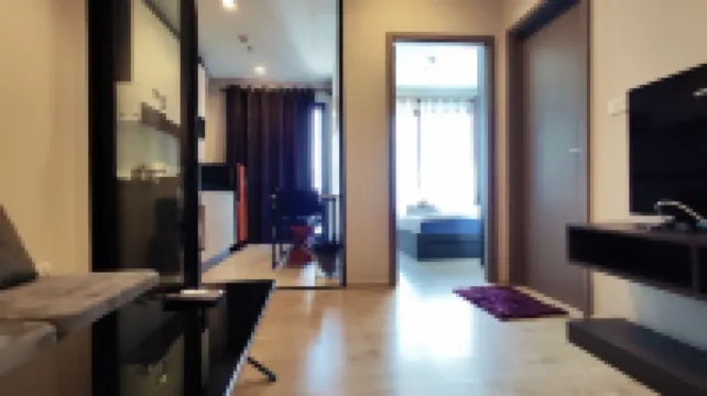 เมนี่ ฮอลิเดย์ เดอะ เบส คอนโด