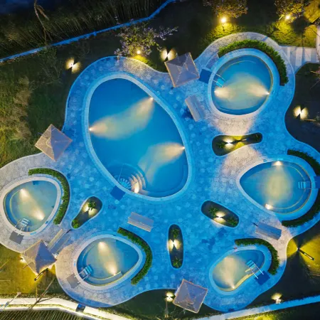 Xiongxiu Hot Spring Hotel Emeishan
