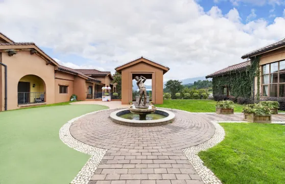 宜良華僑城羣櫻薈度假酒店