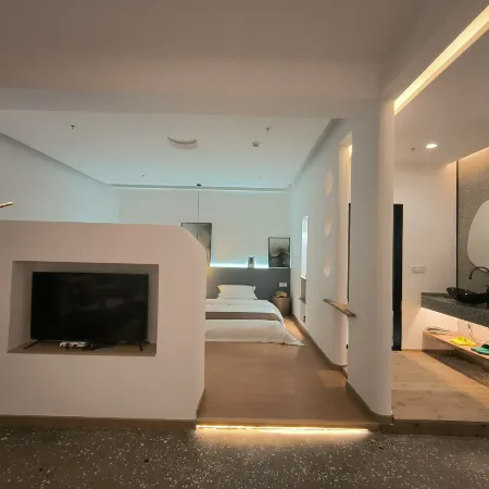 Shaoguan Yijia Homestay (High-speed Railway Station)