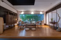 Xueqingji Yunlu River View Homestay Hotel a Fenghuang
