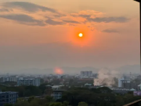 清邁天河雅斯特公寓