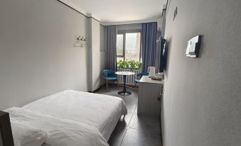 Yecheng County Starting Hotel (219 County 0 km starting point)