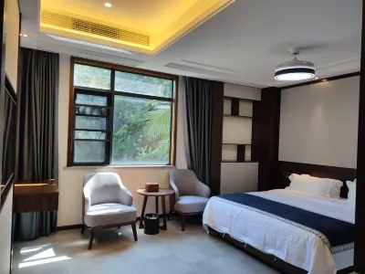 LeJiaKangYangMinSu Hotels in Yanoda Rainforest Cultural Tourism Zone/Binglanggu