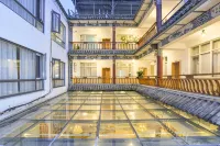 Dali Spring Four Seasons Homestay (Gucheng Nanmen Branch)