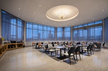 Lijing·Hanyi Hotel (Liuyang Avenue Municipal Government) Отели рядом с достопримечательностью «Tansitong Former Residence»