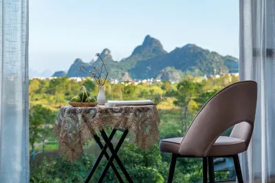 Guilin village creek inn Hotels in Reed Flute Cave/Lujia Village/Peach Blossom River/West Hill Park