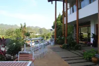 興義萬峰林如花在野民宿 住宿飯店