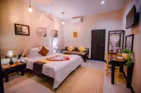 The Sanctuary Villa Battambang Hotels in Chamkar Samraong