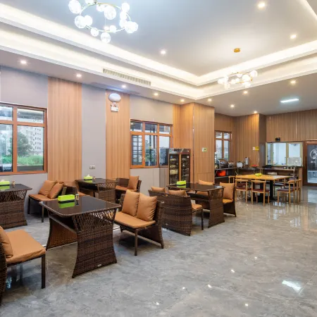 Xinyuan Hot Spring Hotel