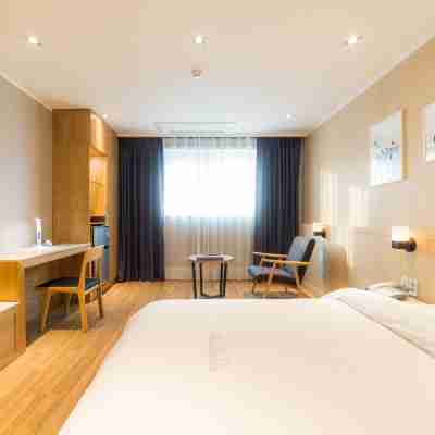 Reborn Suwon Silkroad Hotel Rooms