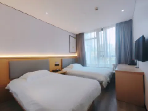 Changee Hotel (Shanghai Zhangjiang Guanglan Road Subway Station) Hotels in Shanghai