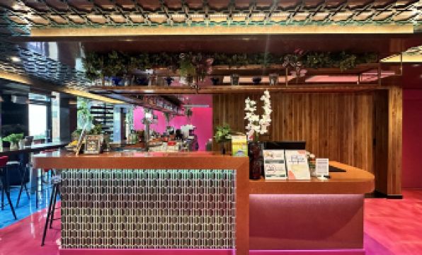 Ramada by Wyndham Bangkok Ten Ekamai Residences