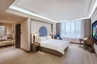 Baiyu Eiffel Hotel (Tianshui City Government Central Plaza) Hotels near Li Guang Tomb