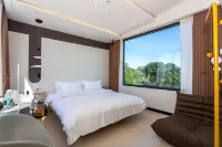 Dongshan Youlan Homestay (Nanmenwan Branch, Fengdongshi Scenic Area) Hotels near Dongmen Island