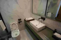 진율란 호텔 (잉산 버스 정류장)