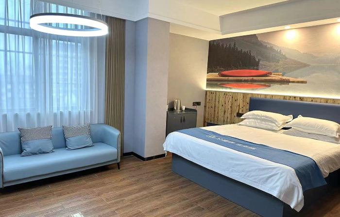 Home Inn Huaxuan Collection Hotel (Fuzhou Jinxi County Jinxiu Commercial Building)