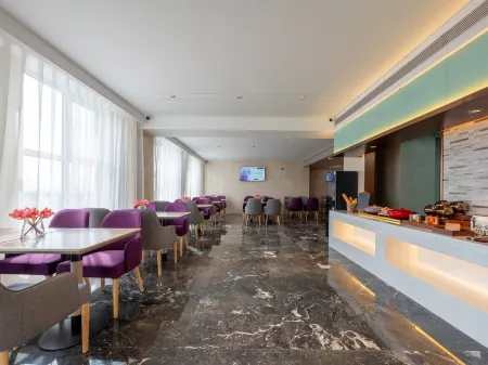 Lavande Hotel (Xinle Shijiazhuang Airport River Beibeiyuan Branch)