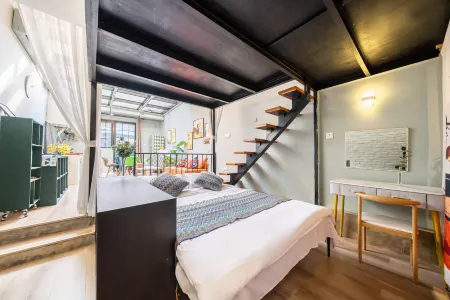 Yaoting Lingju Homestay ( Xiangyang South Road Branch)