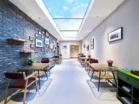 Lianxiang Youxi Shanshuijian Hotel Hotels in Yi County