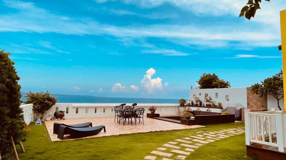 Place de L Sea View Resort