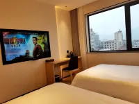 Hetianxia Hotel (Pujiang Passenger Transport Center) Hotels near Qianwucun