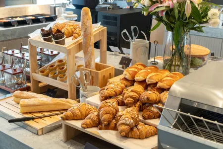 Atour Hotel Jiangshan Chengnan Oriental Plaza Quzhou