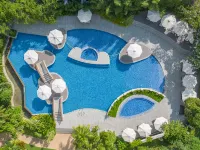 Radisson Blu Hotel, Cebu Hotels near Tops