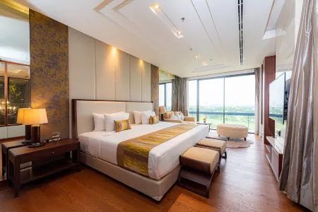 Summit Windmill Golf Suite Hotel at Suvarnabhumi