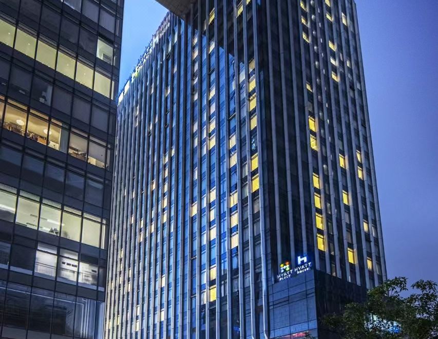 3. Hyatt Pl..