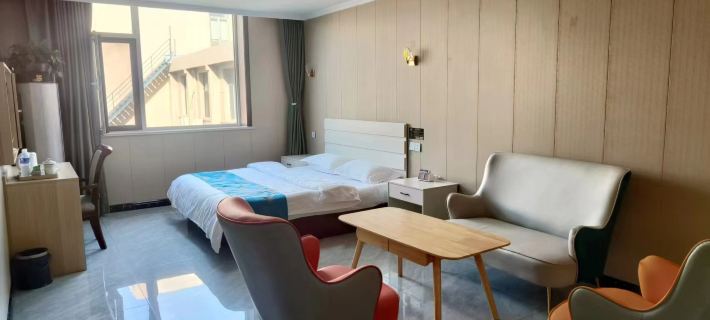 Ningyang Dongfang Business Hotel Hotele w: Powiat Ningyang