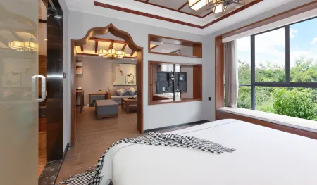 Luxi Kaijing International Hotel (Manshi District Business Plaza)