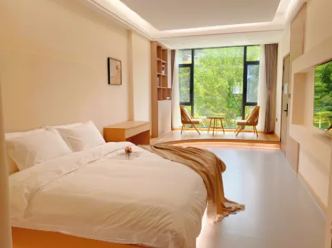 Xianxi Hotel (Zhangjiajie National Forest Park) Отели рядом с достопримечательностью «Tianbofu»