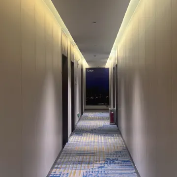 Lanjin Hotel (Fei County Jianshe Road Oriental Shopping Plaza)