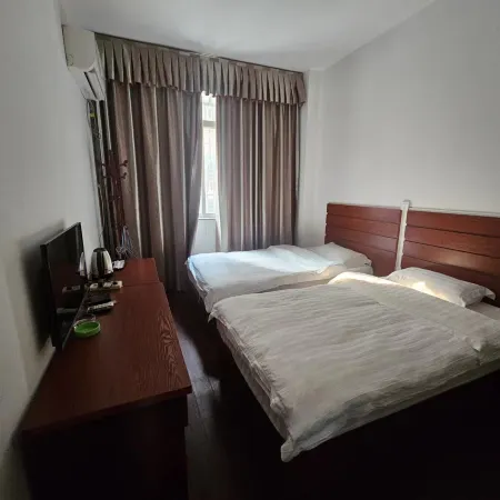 Bobai Shuangwang Business Hotel