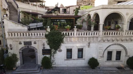 Stone House Cave Hotel Отели рядом с достопримечательностью «Музей под открытым небом Гореме»