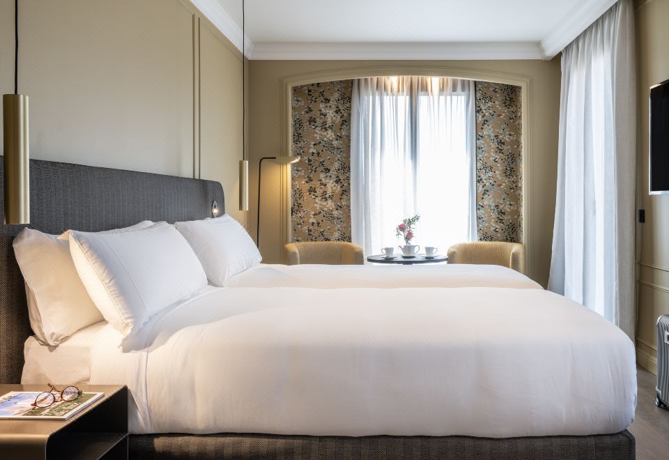 5. 엘 아베니다 팰..