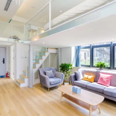 Qingdao Liangyan Light Luxury Apartment (Qingdao CBD Wanda) โรงแรมใกล้สะพานลอยฟู่เหลียว