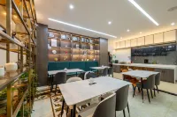 Jiuzhou Hotel (Guangnan Transport Hub) Hotels in Guangnan