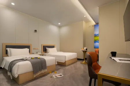 Jingu Hotel (  Guangzhou Tower Pazhou Exhibition Store)