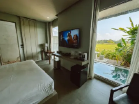 โรงแรมดูวอลล์ โรงแรมในอำเภอ แม่ลาว