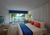 Trinco Blu by Cinnamon Hotels in Trincomalee