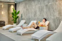 Zhenhe Hotel
