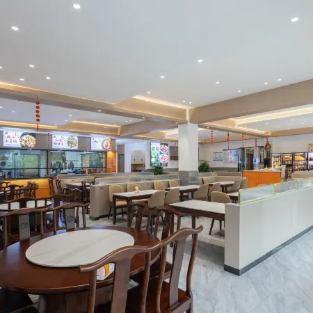 Suoxi Smart Resort Hotel (Zhangjiajie National Forest Park Ticket Station)